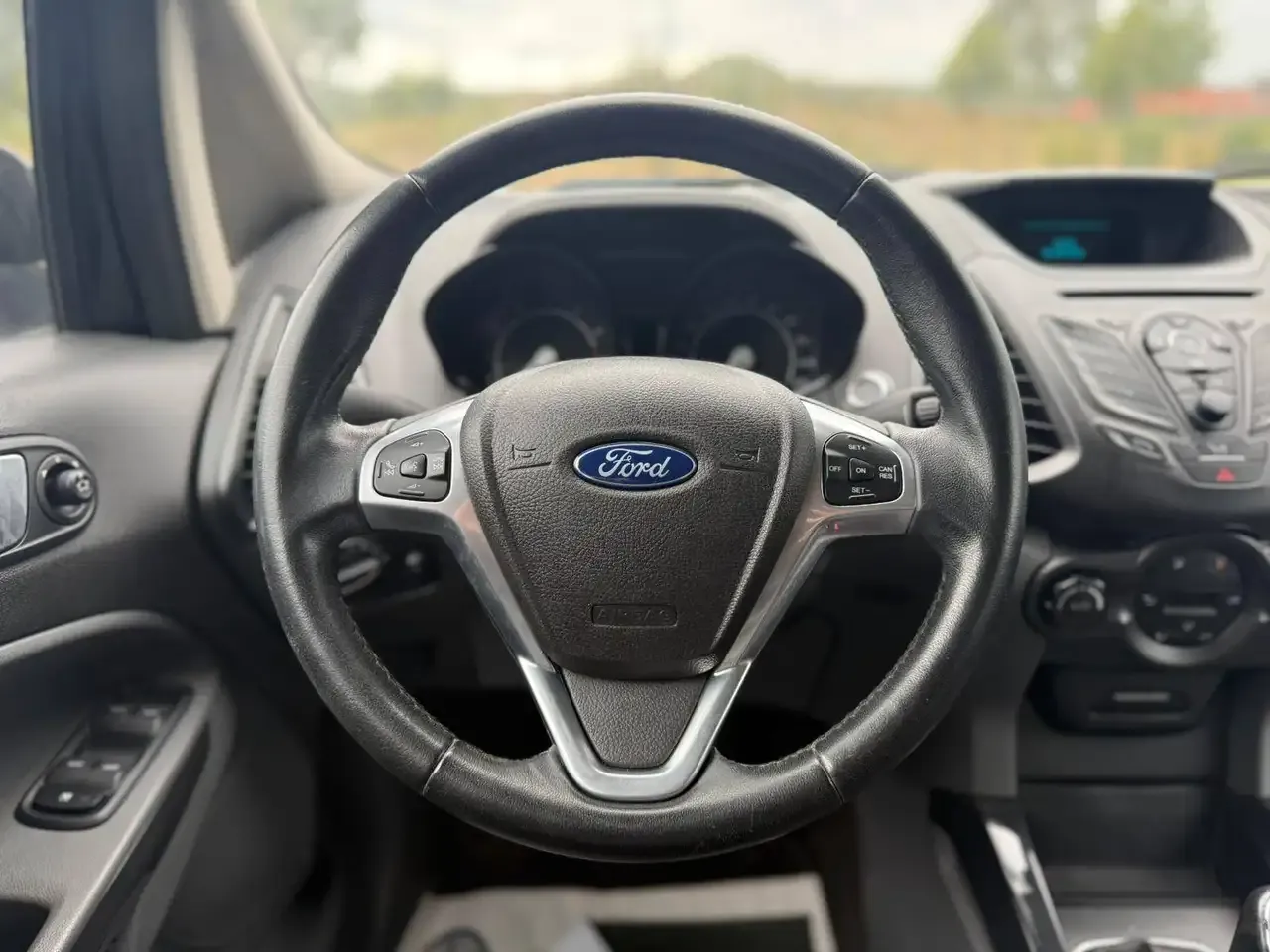 Ford EcoSport - 26