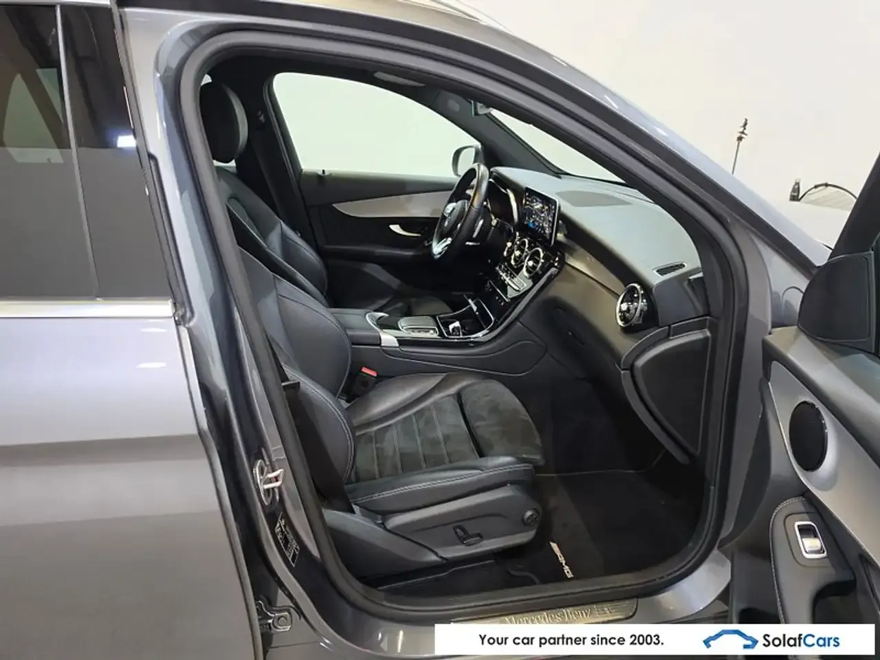 Mercedes-Benz GLC 300 - 11
