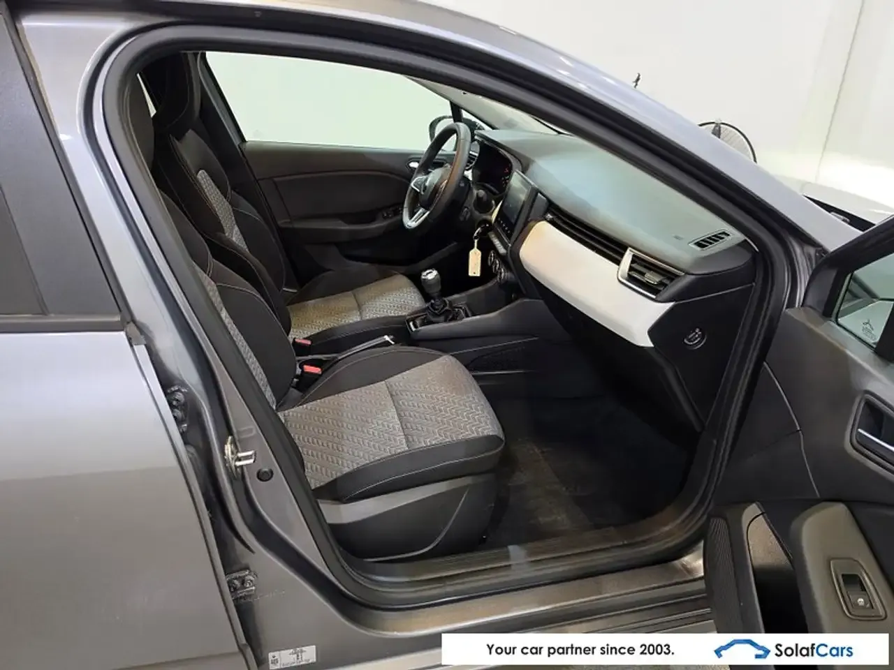 Renault Clio - 11