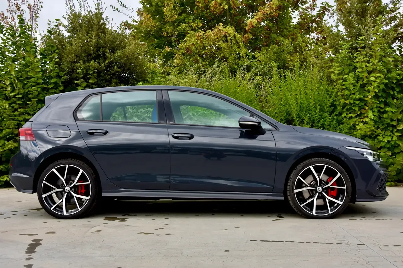 Volkswagen Golf - 14