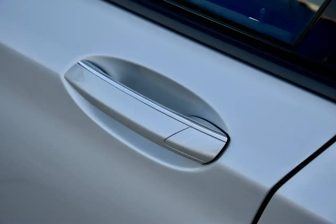 BMW 730 - 28