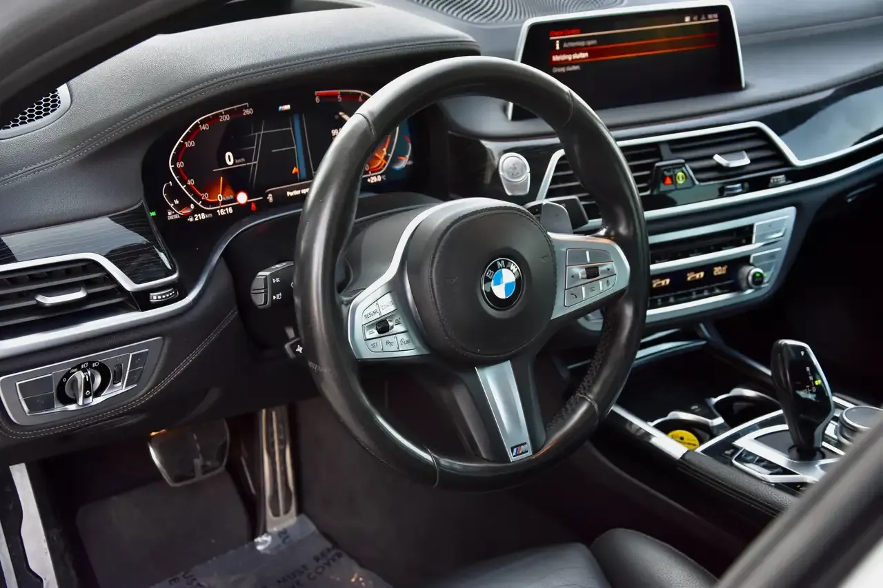 BMW 730 - 7