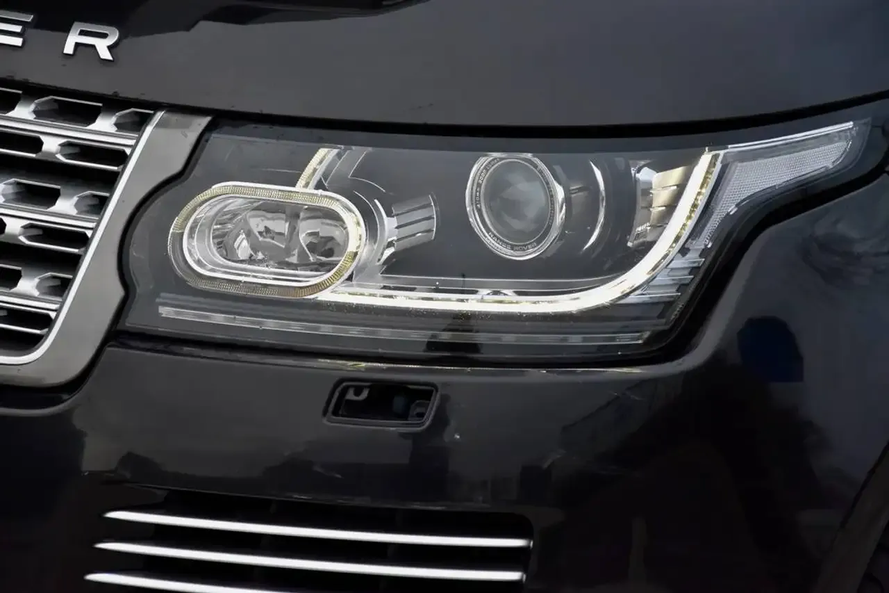 Land Rover Range Rover - 23
