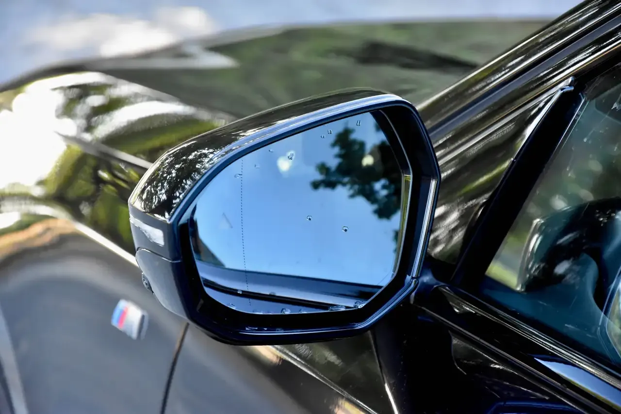BMW i5 - 17