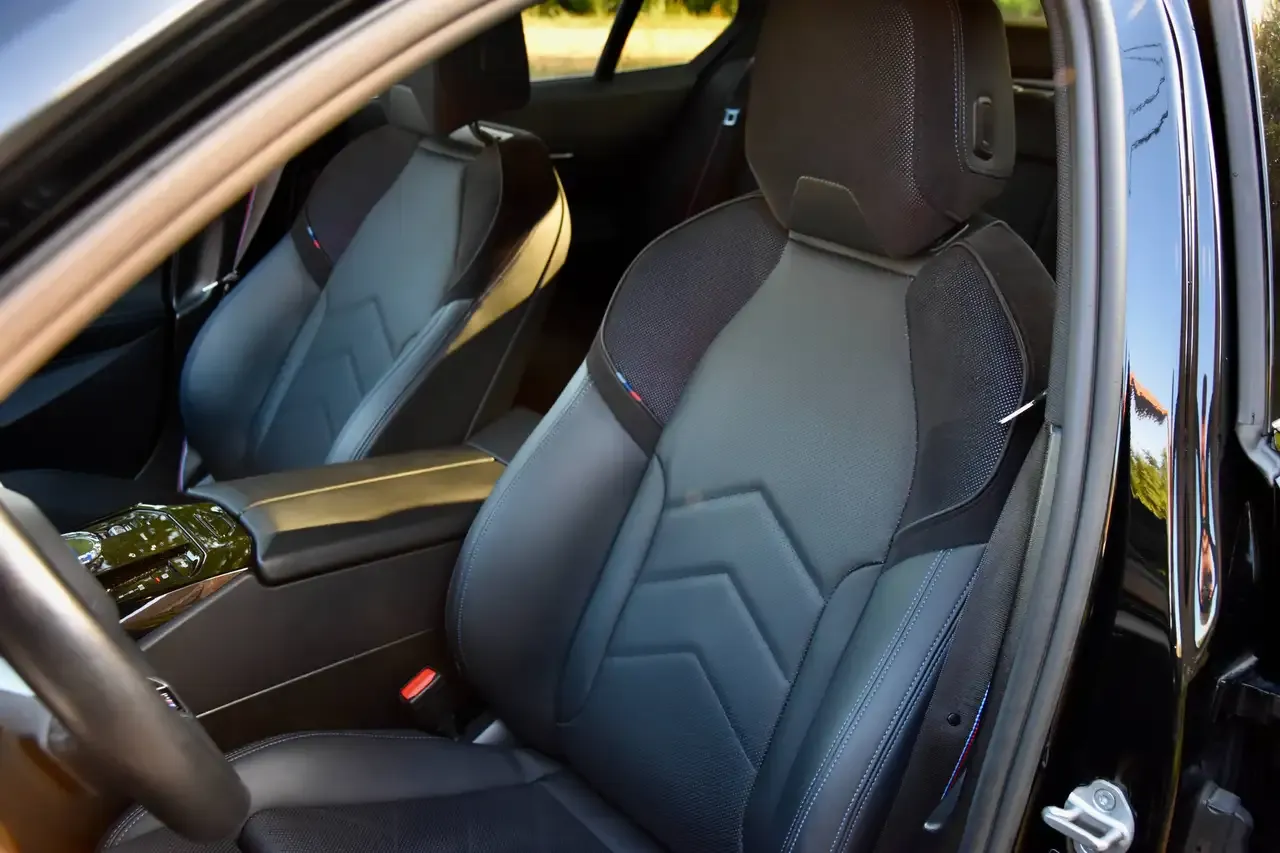 BMW i5 - 3