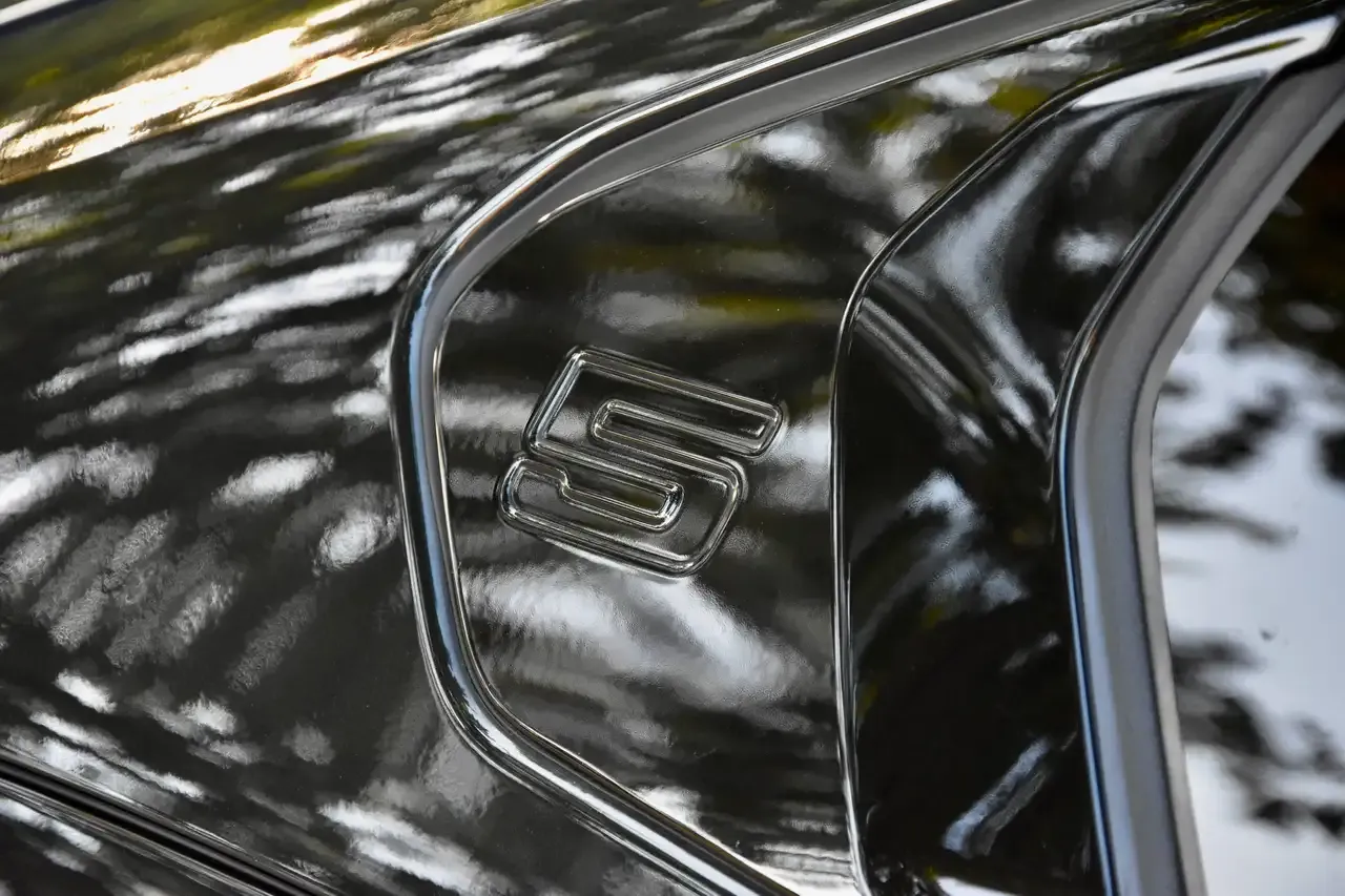 BMW i5 - 6