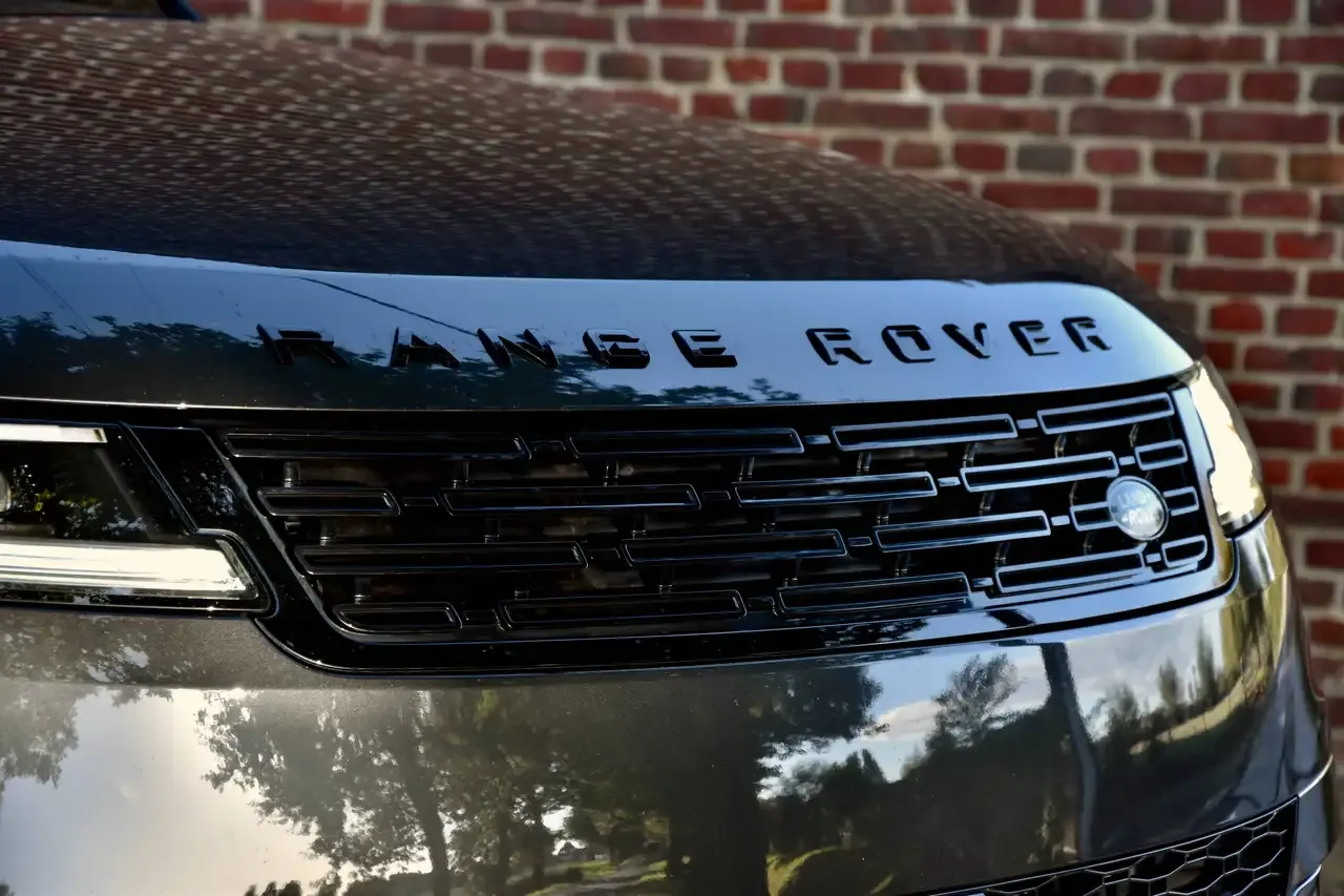 Land Rover Range Rover Sport - 16