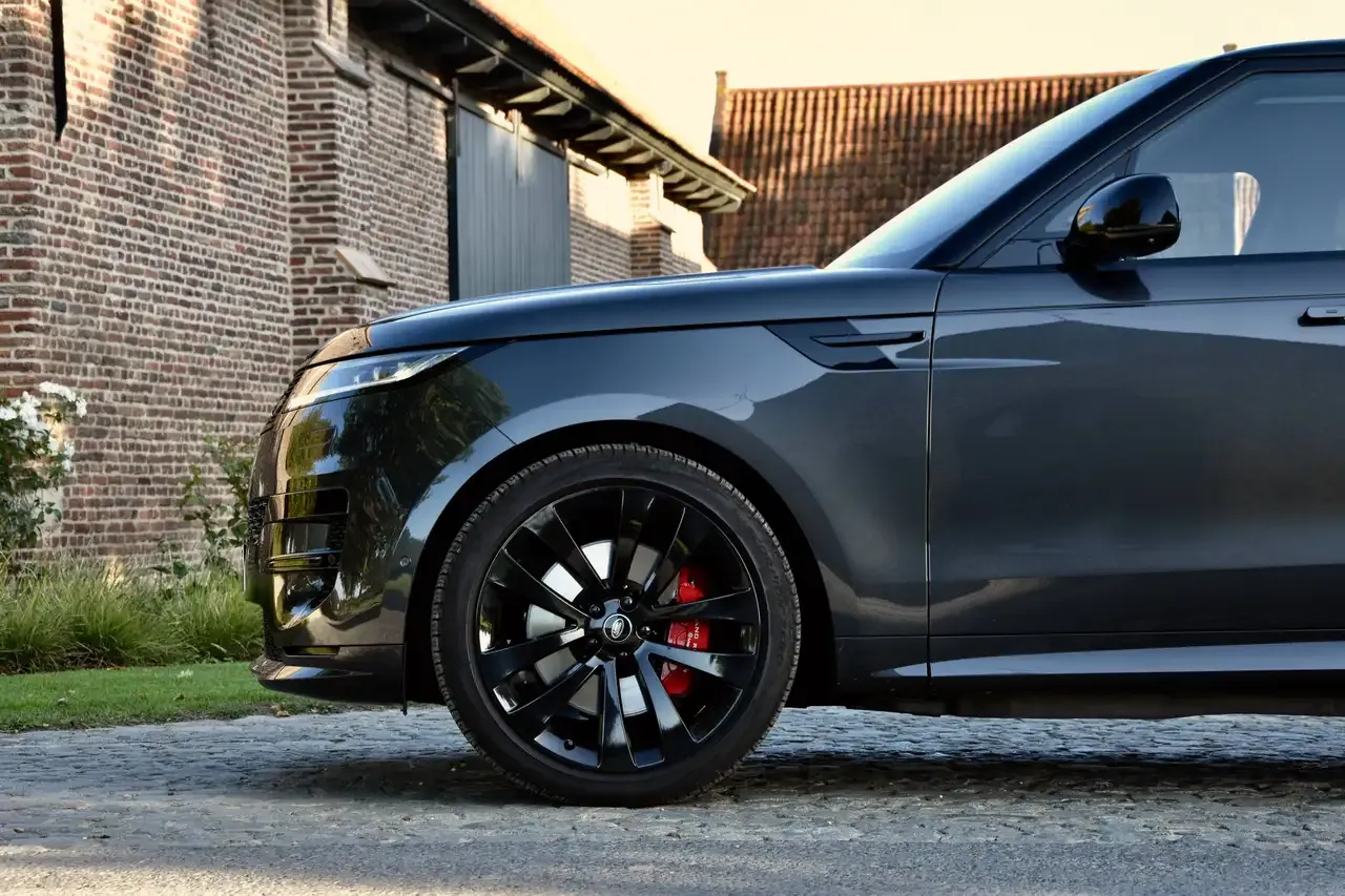 Land Rover Range Rover Sport - 17