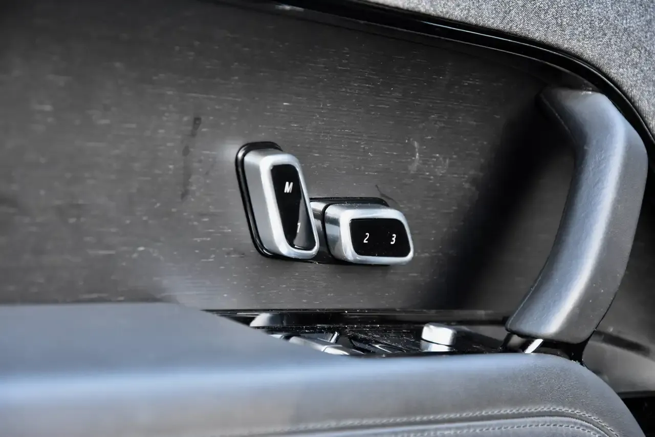Land Rover Range Rover Sport - 32