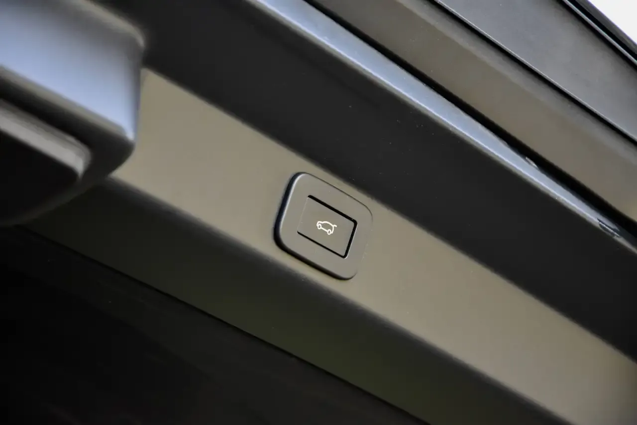 Land Rover Range Rover Sport - 38