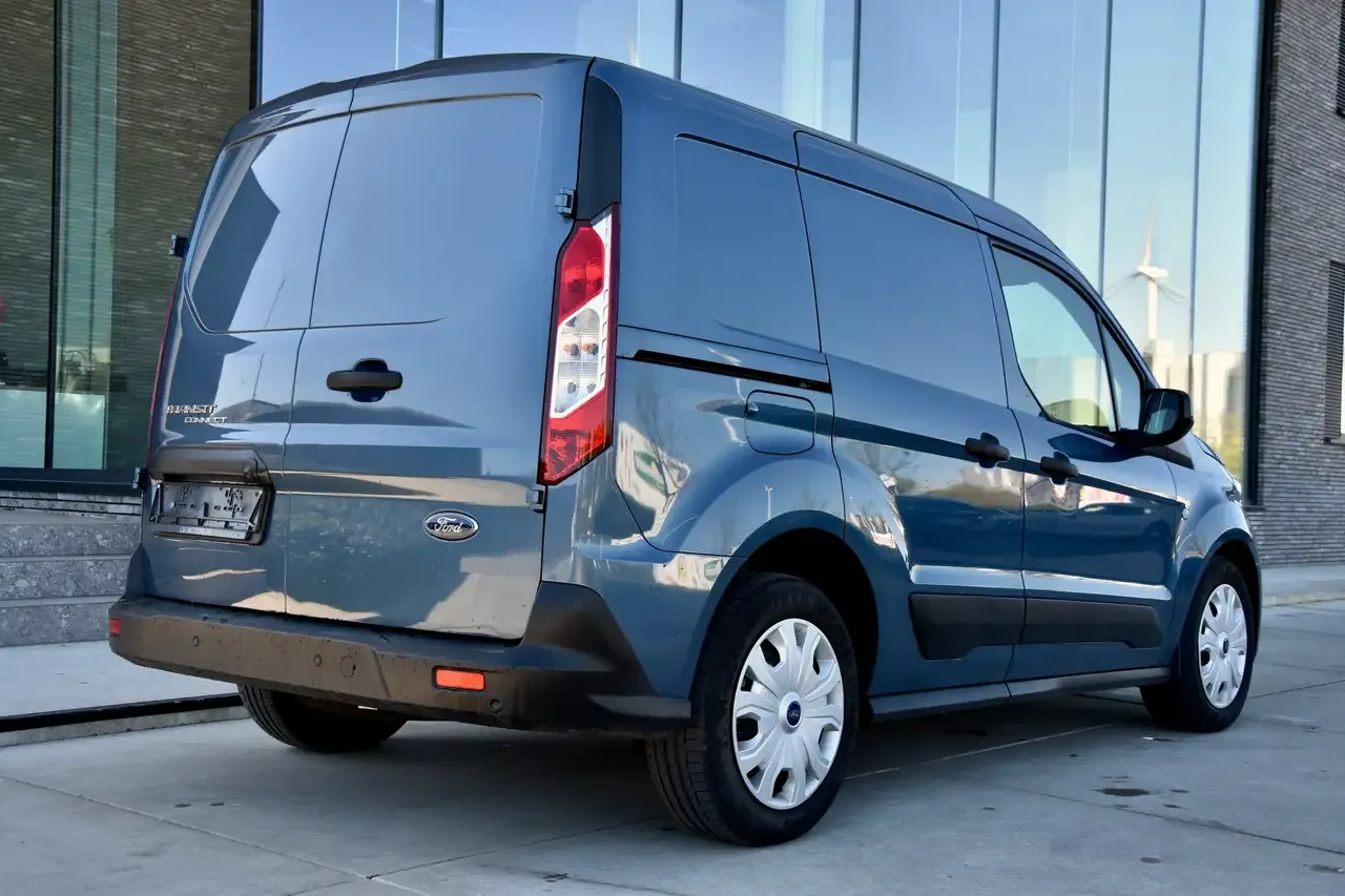 Ford Transit Connect - 11