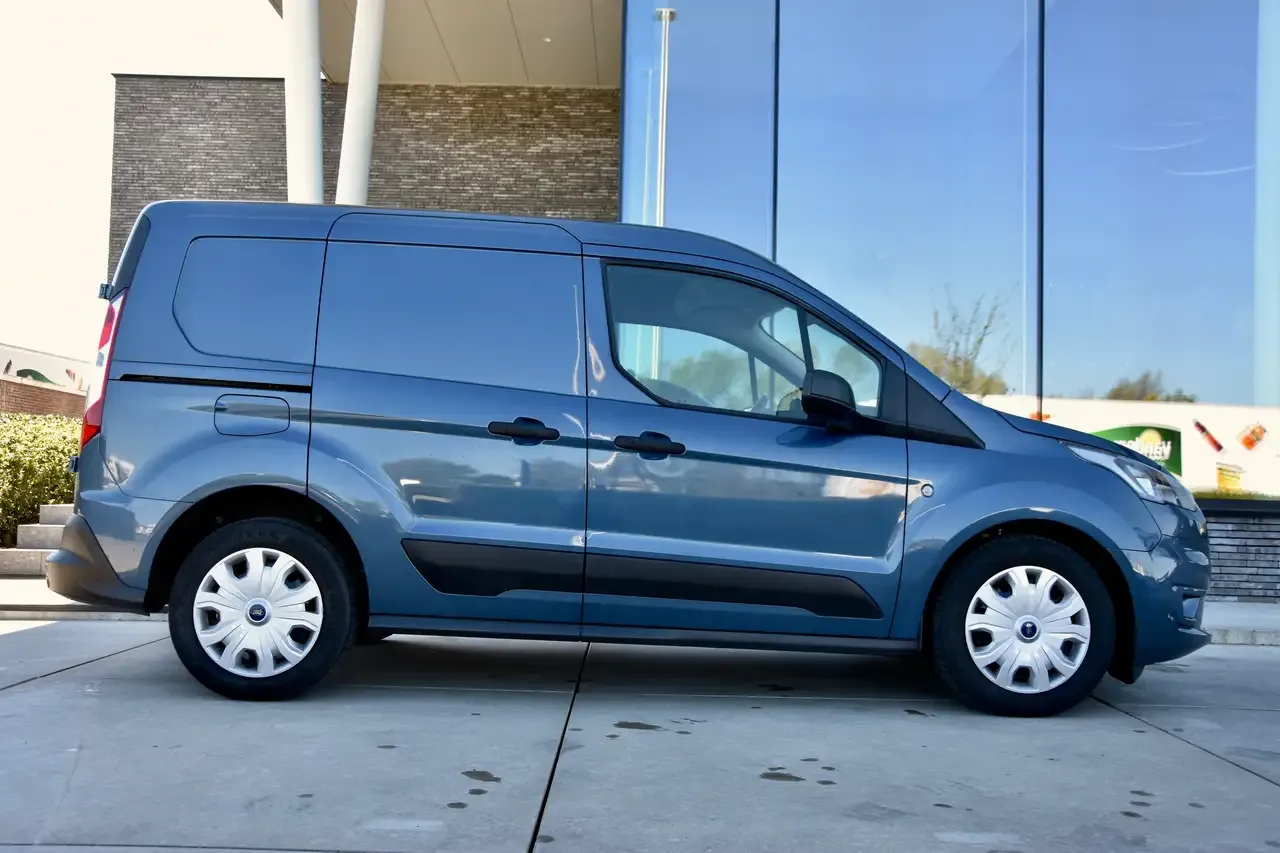 Ford Transit Connect - 12