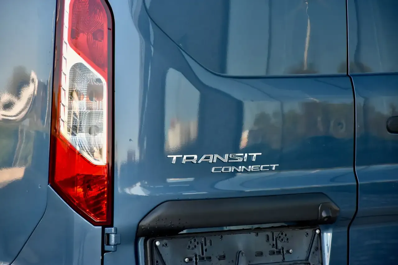Ford Transit Connect - 20