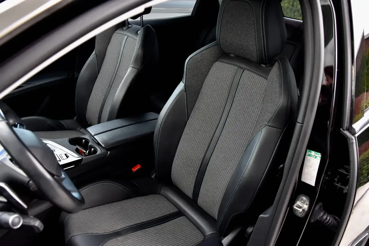 Peugeot 3008 - 22