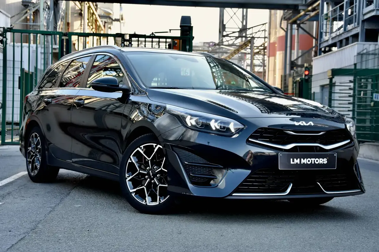 Kia Ceed SW / cee'd SW - 1
