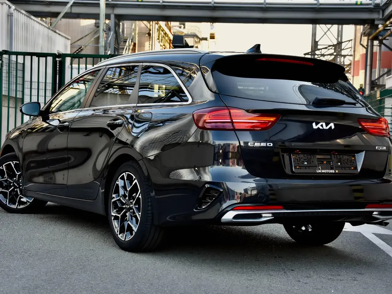 Kia Ceed SW / cee'd SW - 23