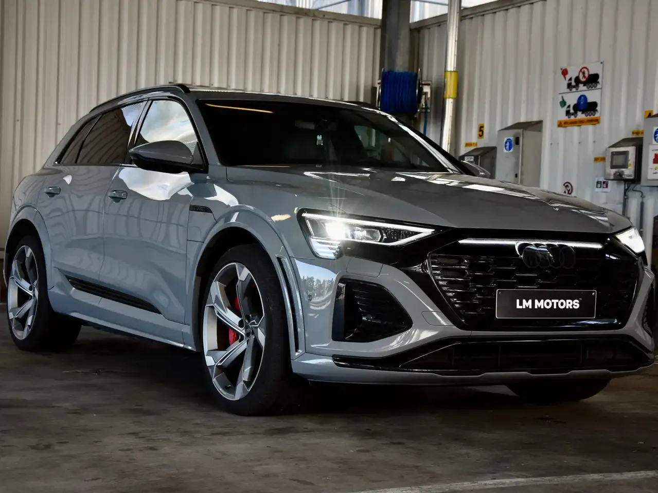 Audi SQ8 e-tron - 14