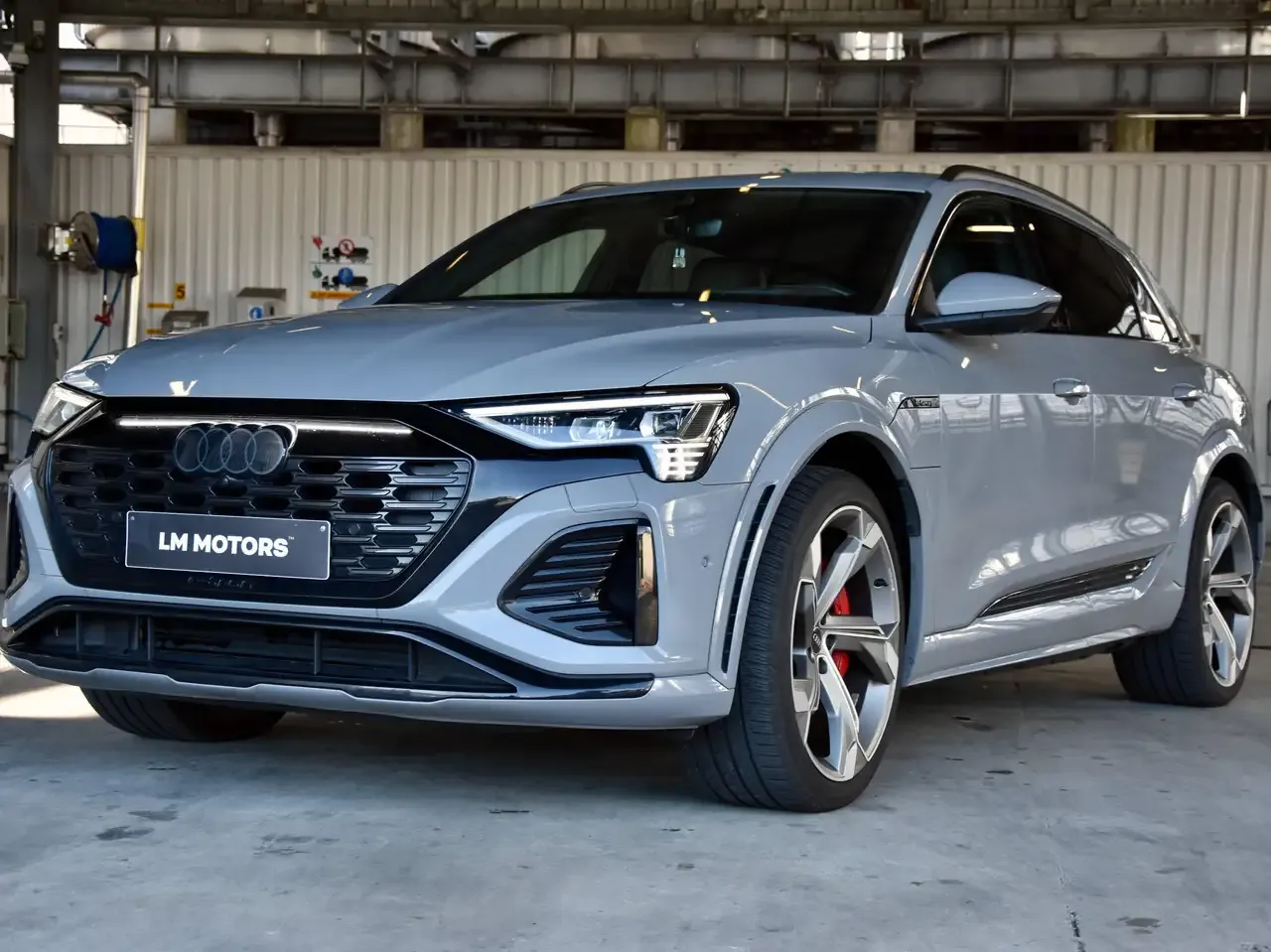 Audi SQ8 e-tron - 22
