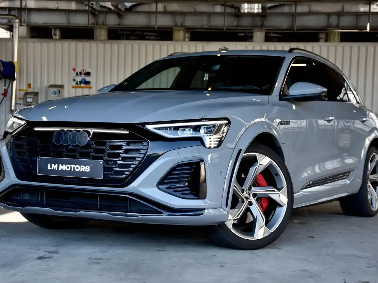 Audi SQ8 e-tron - 24