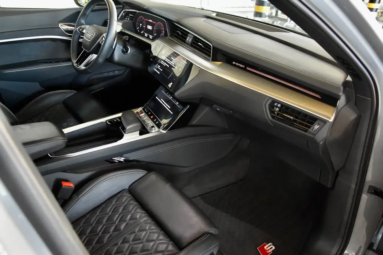 Audi SQ8 e-tron - 7