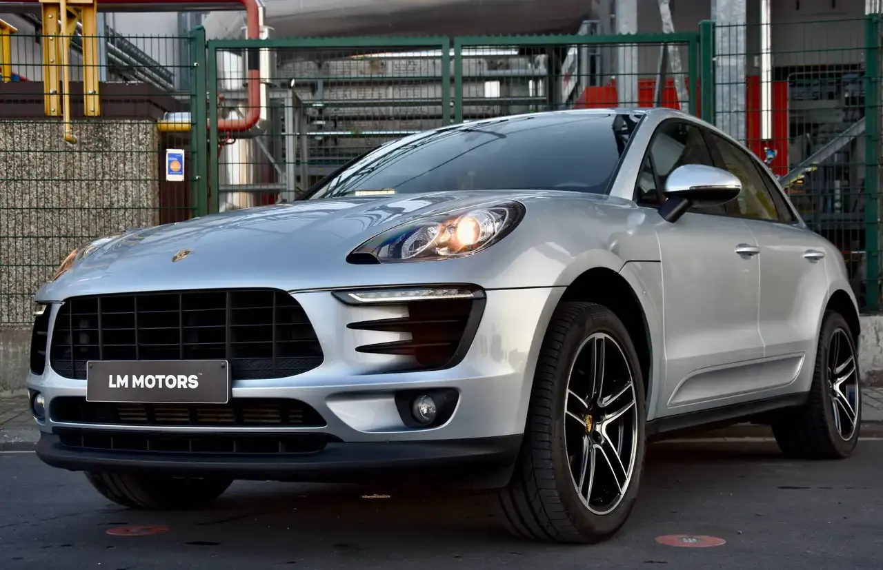 Porsche Macan - 16