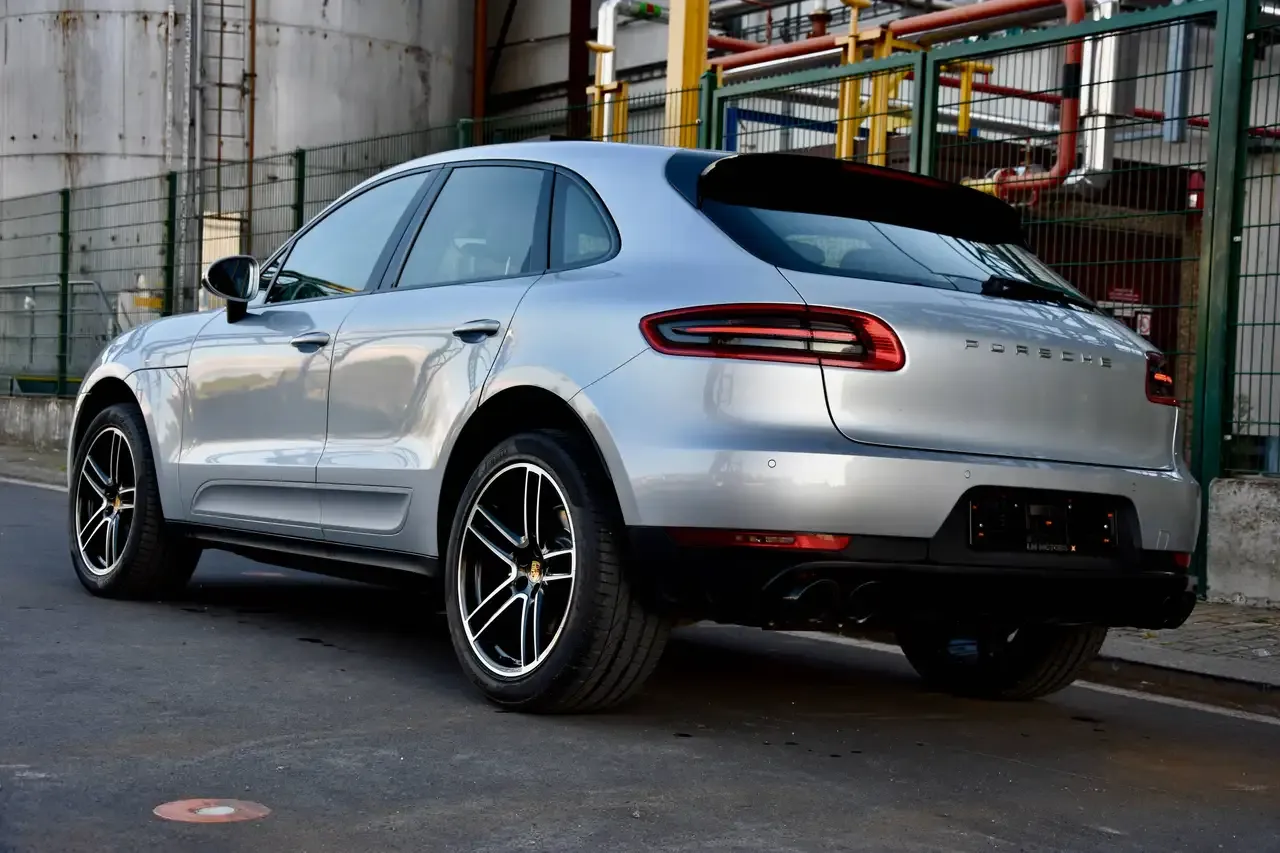 Porsche Macan - 20