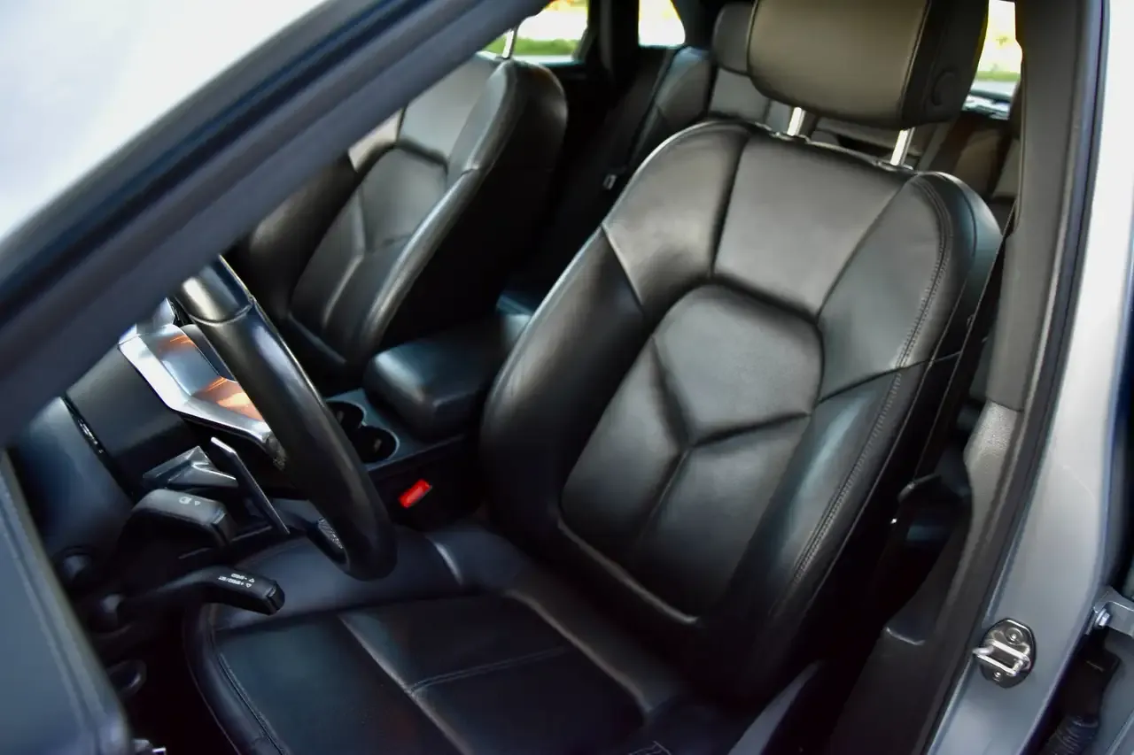 Porsche Macan - 2