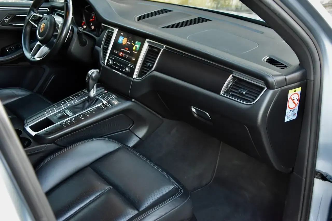 Porsche Macan - 9