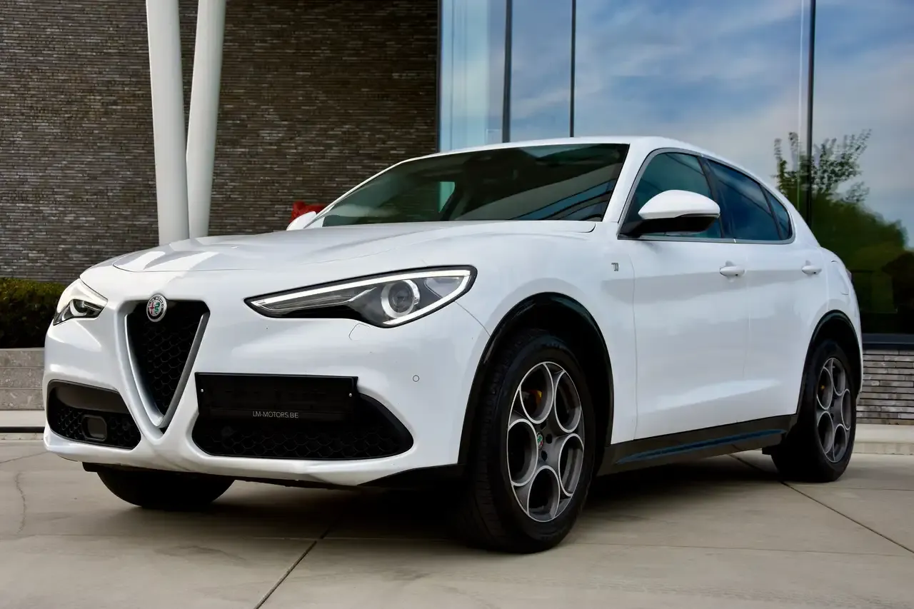 Alfa Romeo Stelvio - 28