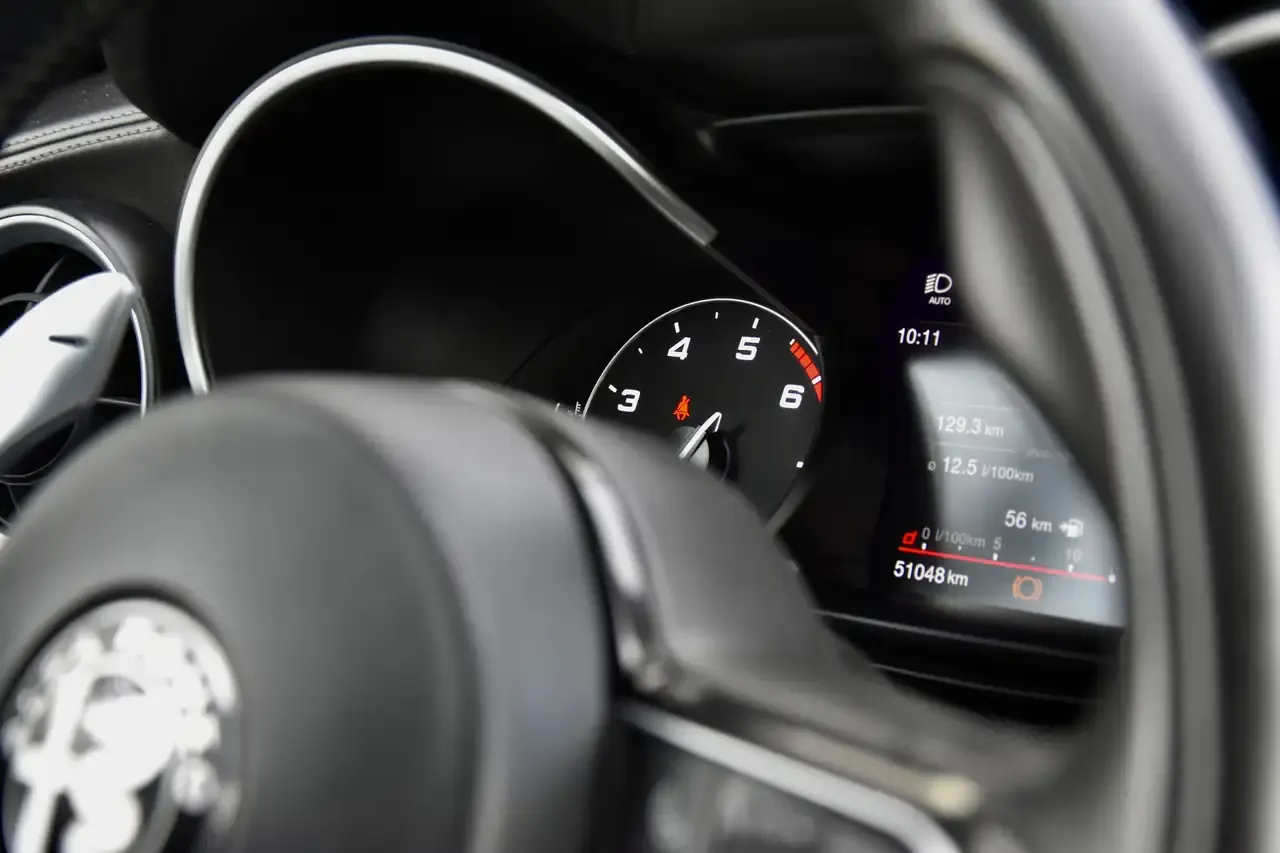 Alfa Romeo Stelvio - 4