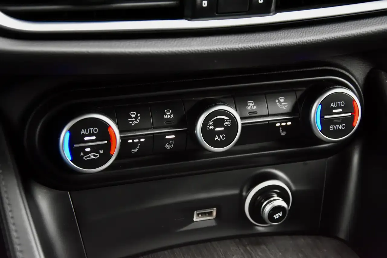 Alfa Romeo Stelvio - 5