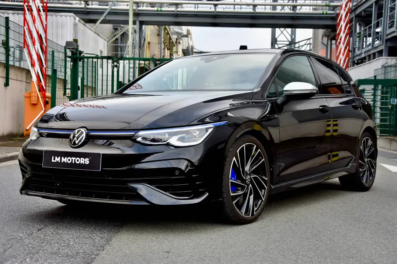 Volkswagen Golf R - 17