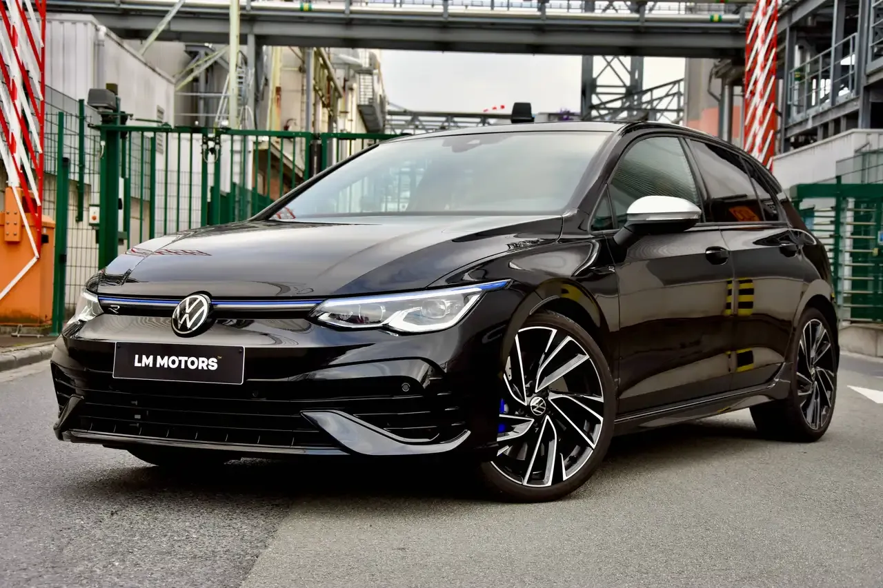 Volkswagen Golf R - 19