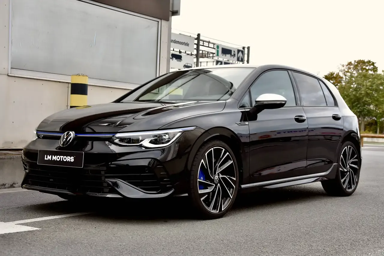 Volkswagen Golf R - 2