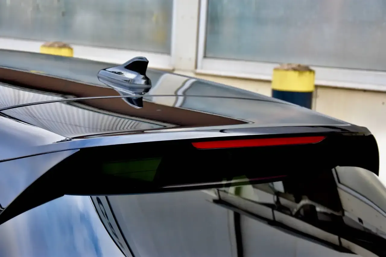 Volkswagen Golf R - 23