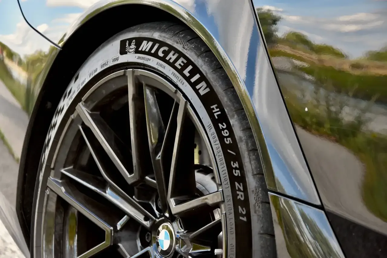 BMW M5 - 24