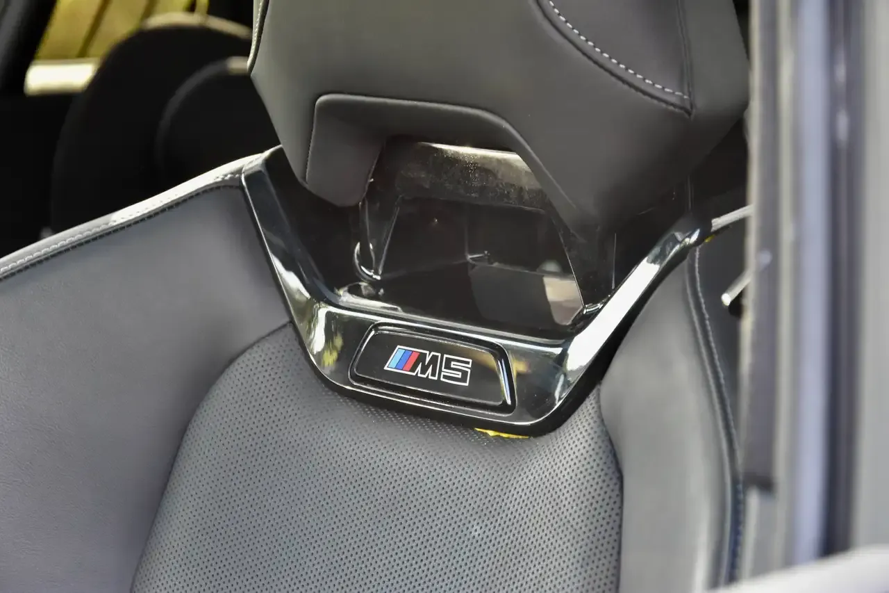 BMW M5 - 10