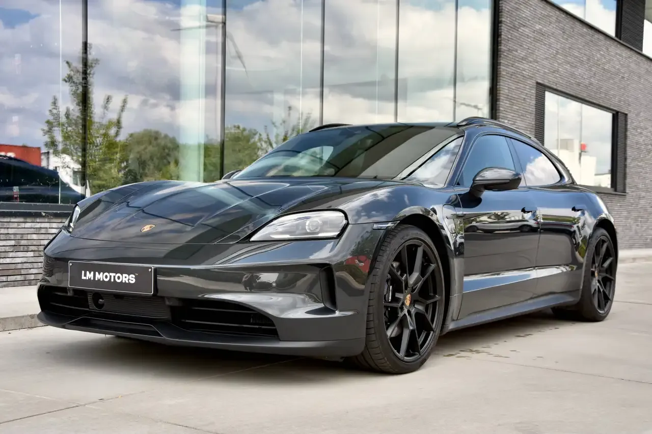 Porsche Taycan - 2