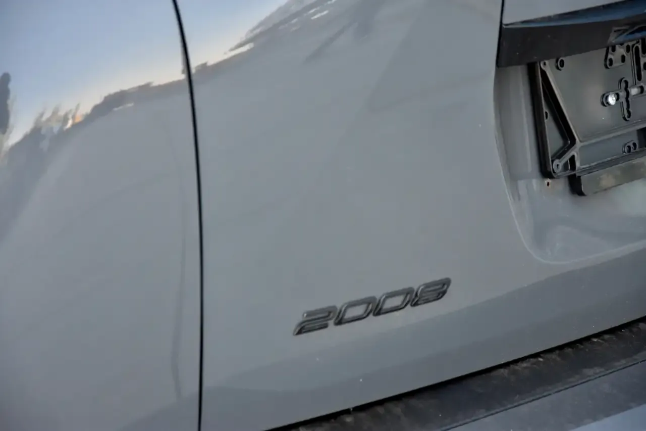 Peugeot 2008 - 24