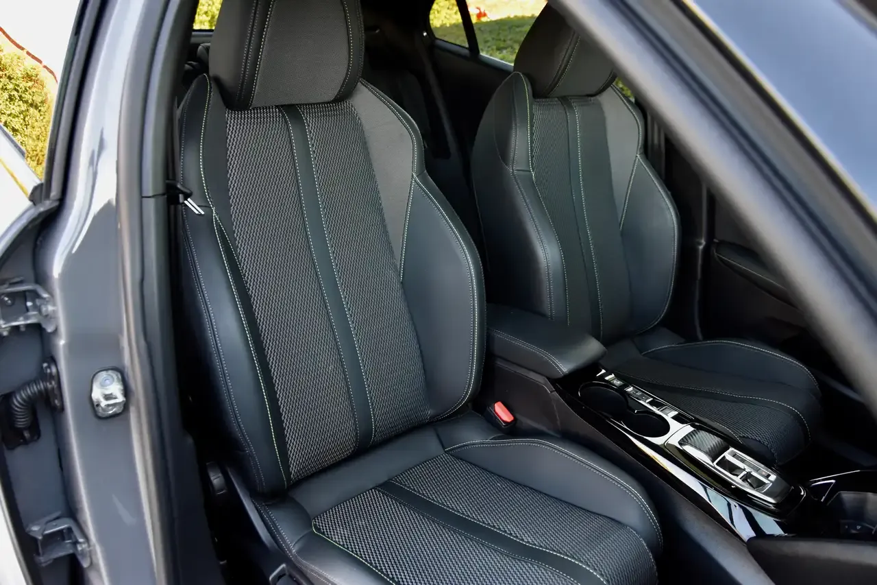 Peugeot 2008 - 9