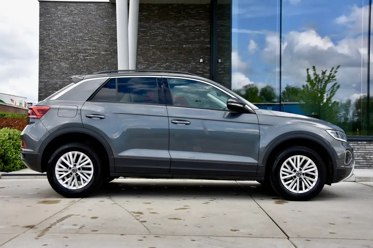Volkswagen T-Roc - 14