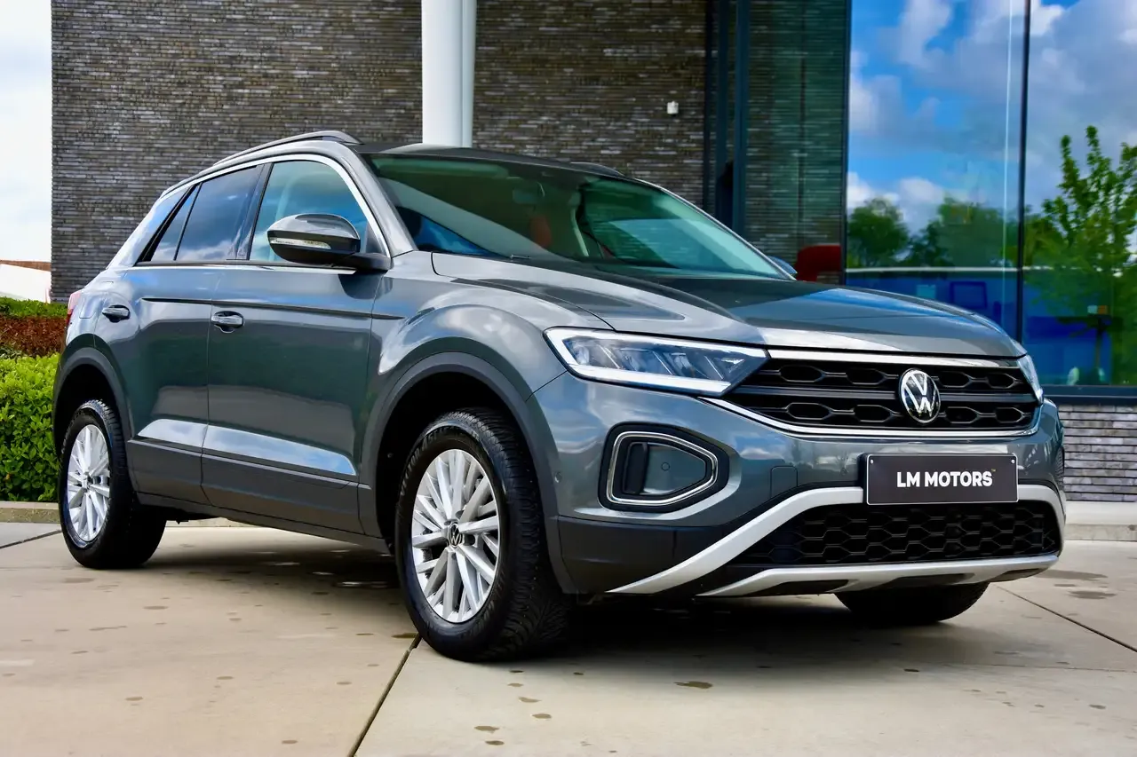 Volkswagen T-Roc - 16