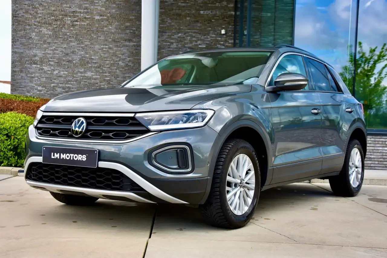 Volkswagen T-Roc - 17