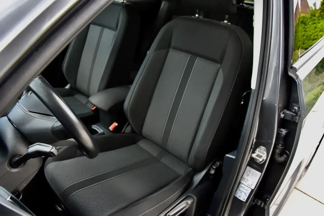 Volkswagen T-Roc - 6