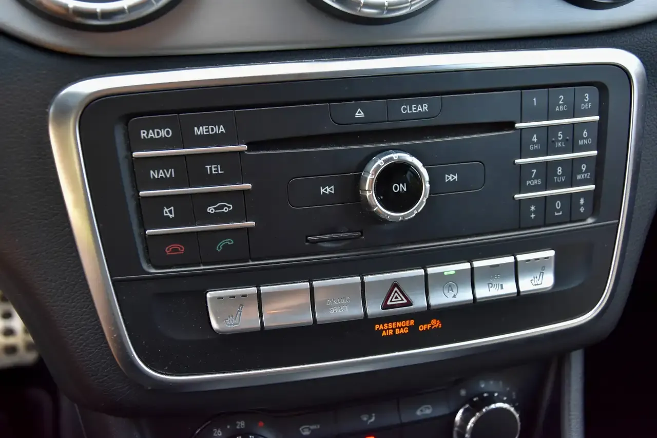 Mercedes-Benz CLA 180 - 20