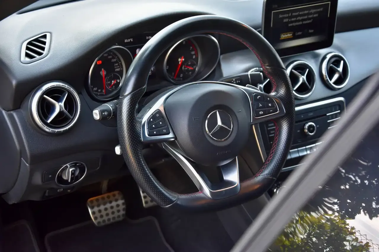 Mercedes-Benz CLA 180 - 22
