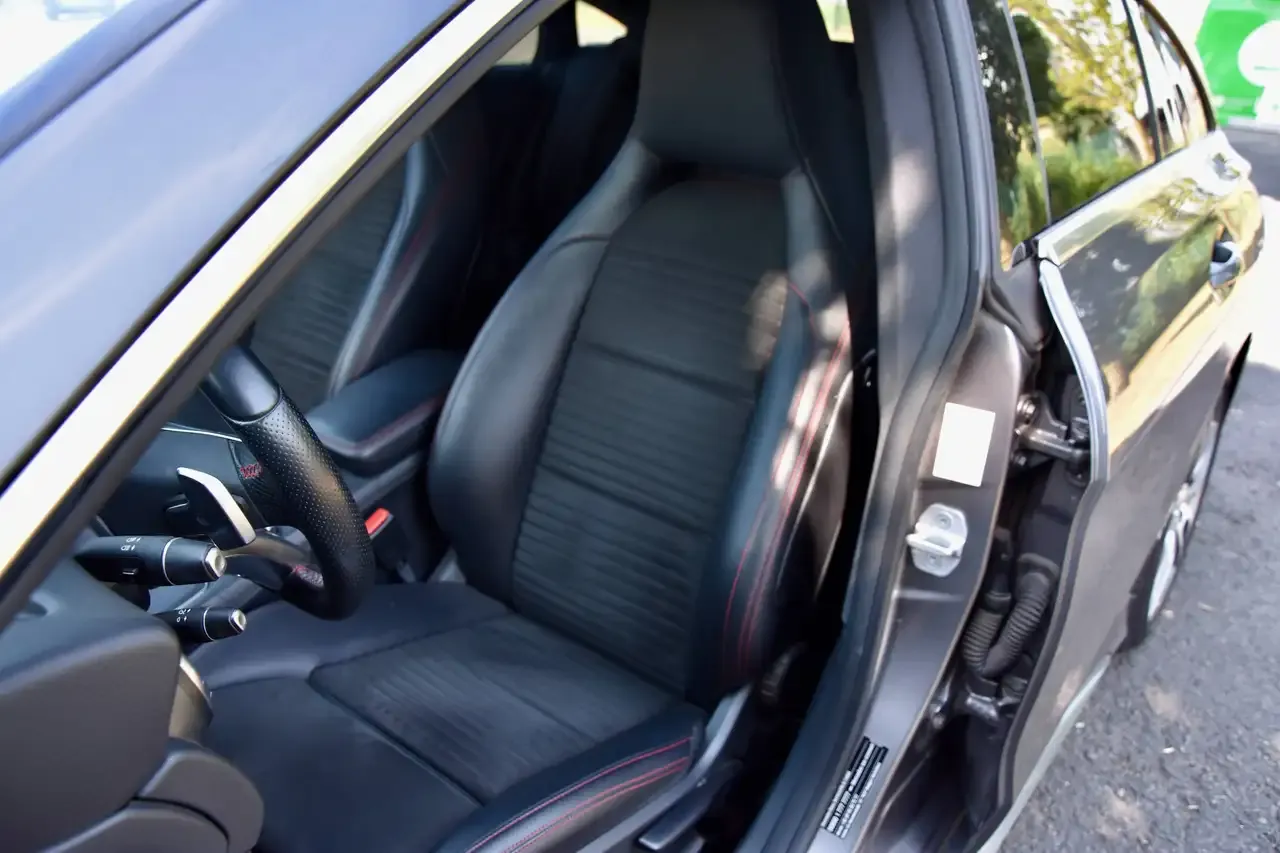 Mercedes-Benz CLA 180 - 3