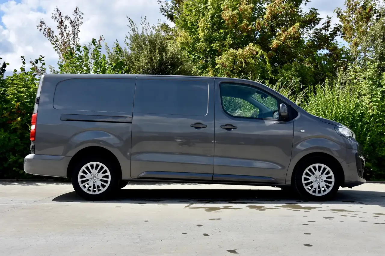 Peugeot Expert - 8
