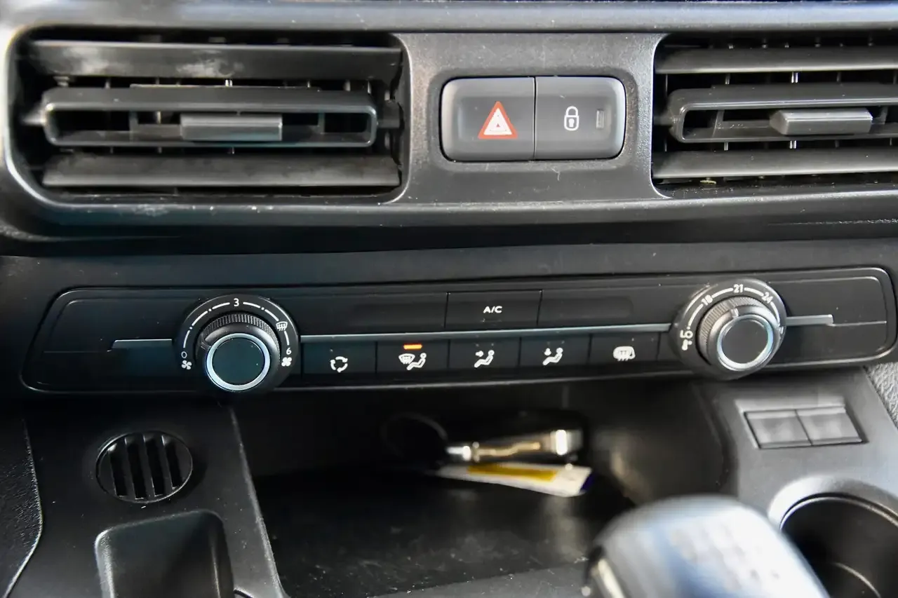 Opel Combo - 18