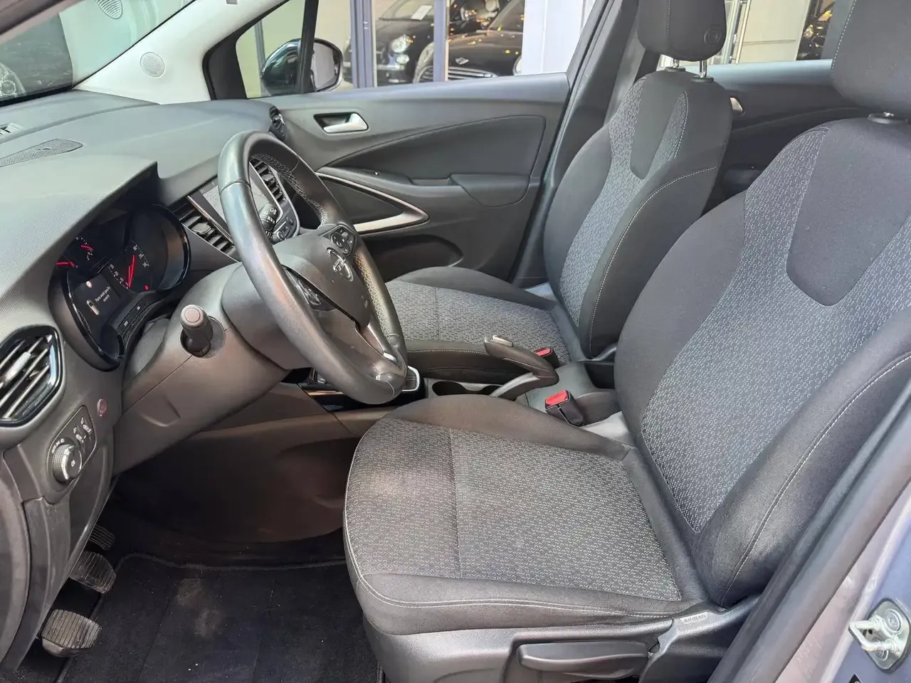 Opel Crossland - 8